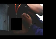 o jovem vídeo de pornô brasileiro em português COUGAR quer mais depois da massagem e fode o velho cameraman até ao orgasmo.